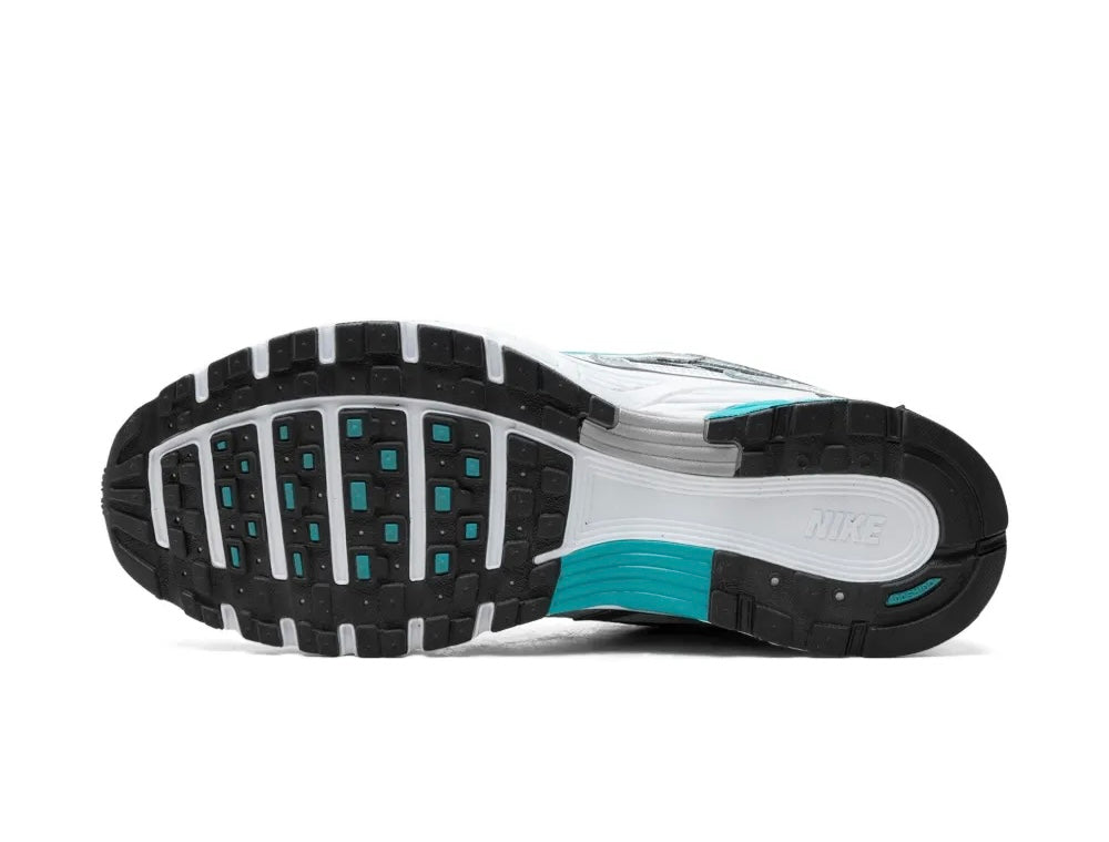 Nike P6000 – Plateado / Azul