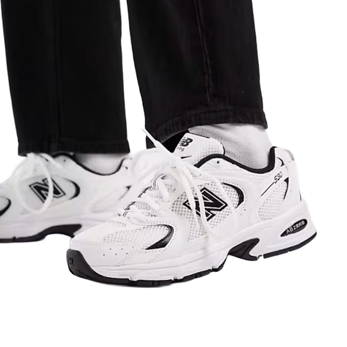 New Balance 530 – Blanco / Negro