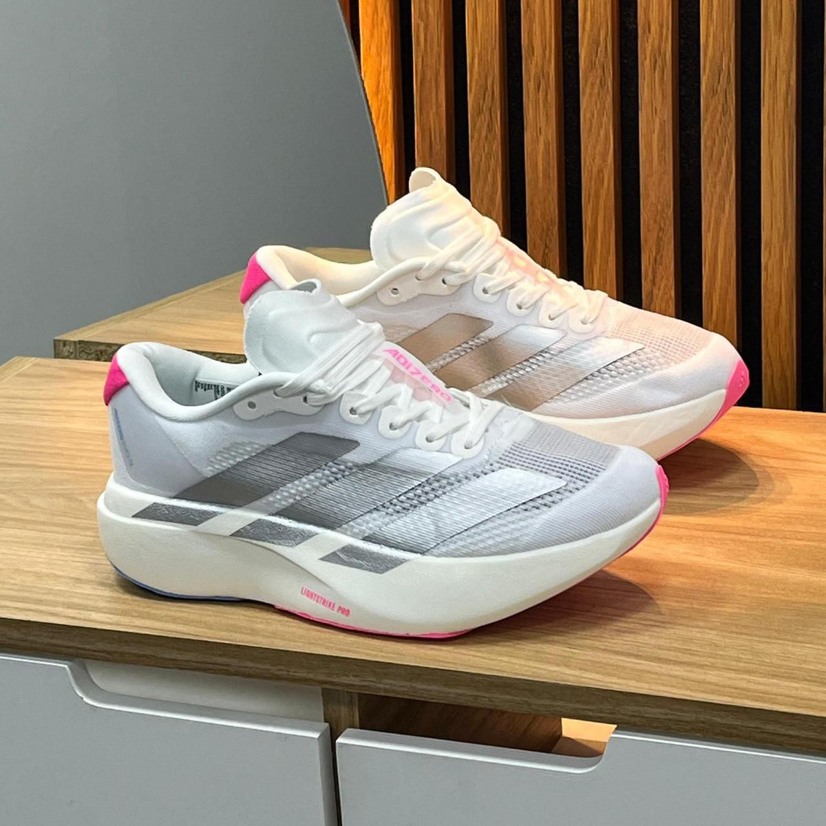 Adidas Adizero EVO SL – Gris Rosa