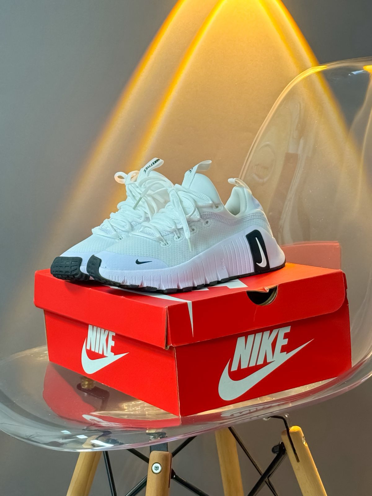 Nike Free Metcon 6 – Blanco / Negro