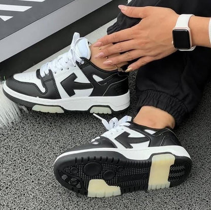 Off – White Negro / Blanco