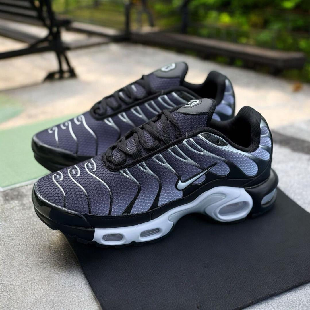 Nike TN Negro – Blanco