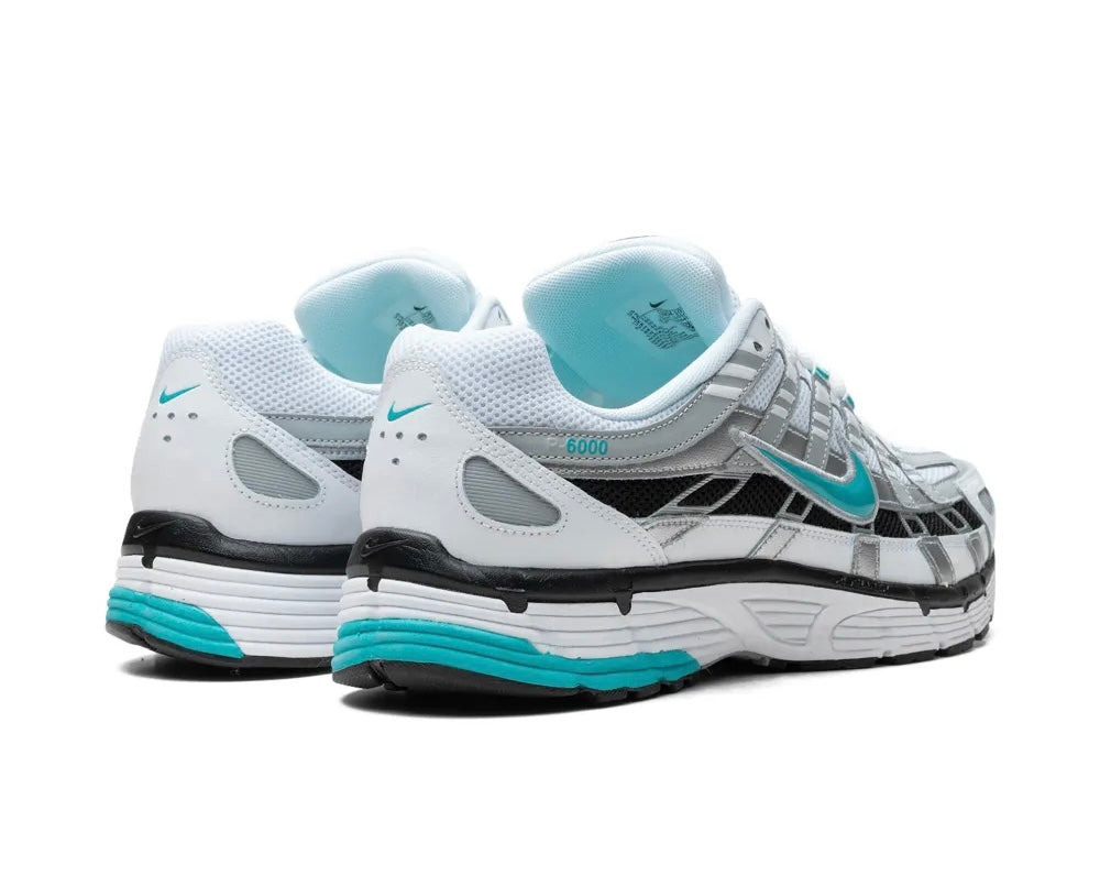 Nike P6000 – Plateado / Azul