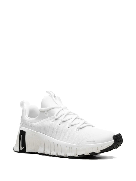 Nike Free Metcon 6 – Blanco / Negro