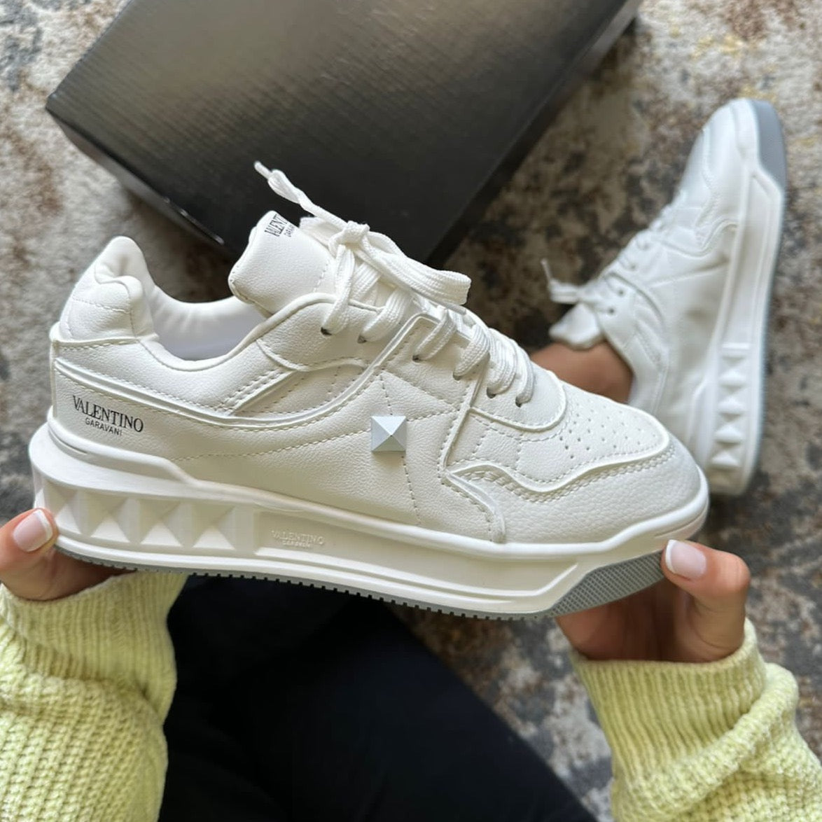 Valentino Blanco – Gris