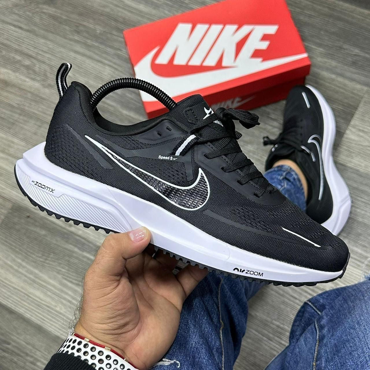 Nike Zoom x Speed Run – Negro
