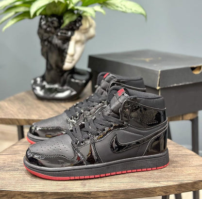 Jordan Retro 1 Charol Negra – Rojo