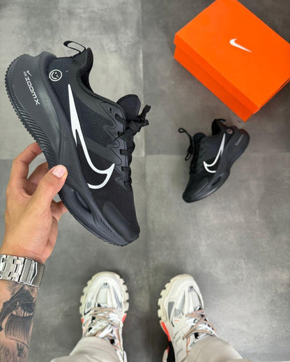 Nike Zoom Carita – Negro