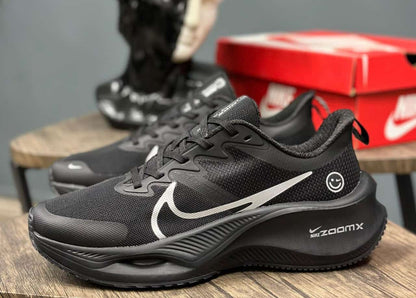 Nike Zoom Carita – Negro