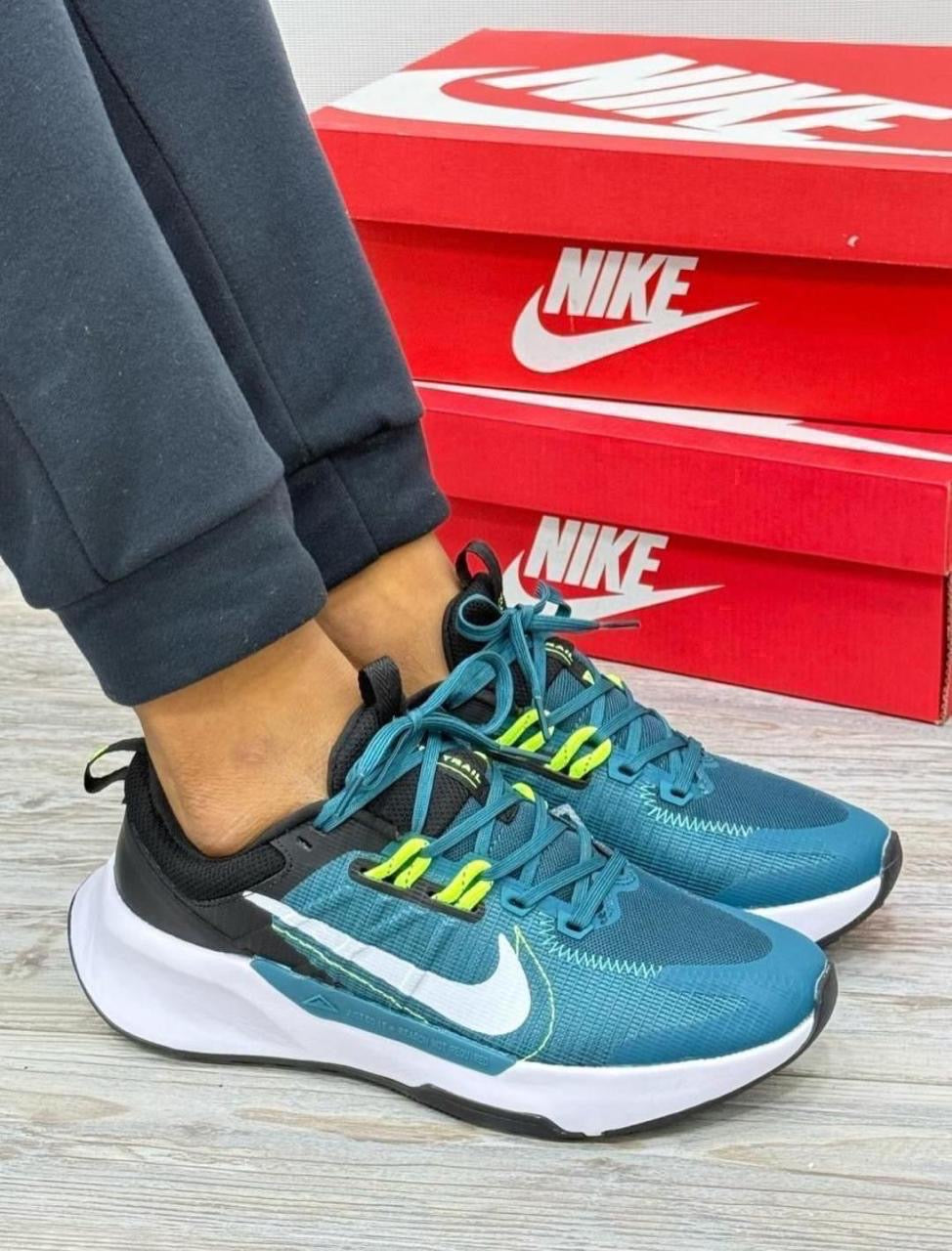 Nike Jupiter – Azul Petroleo