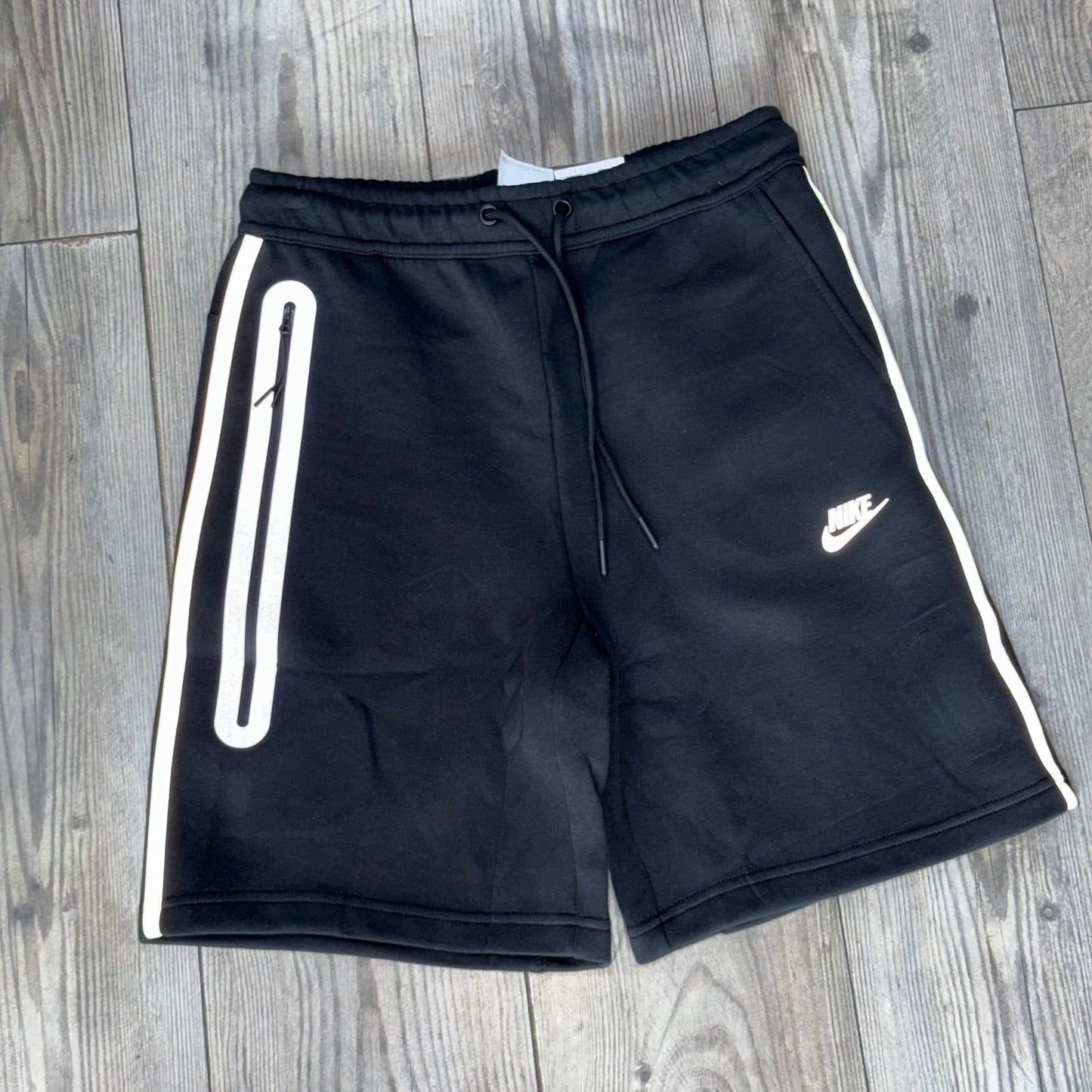 BERMUDA NIKE NEGRO