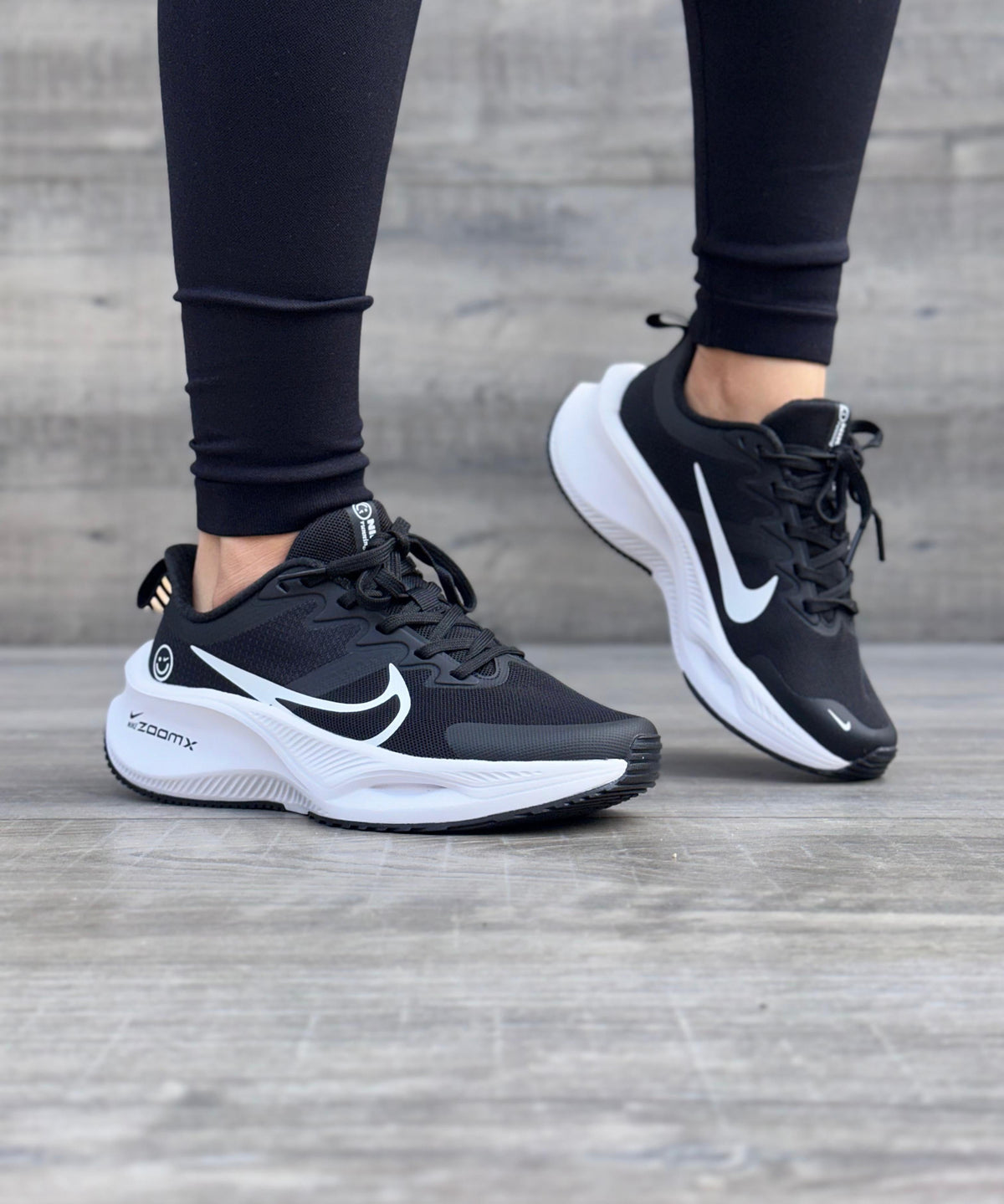 Nike Zoom Carita Negro – Blanco