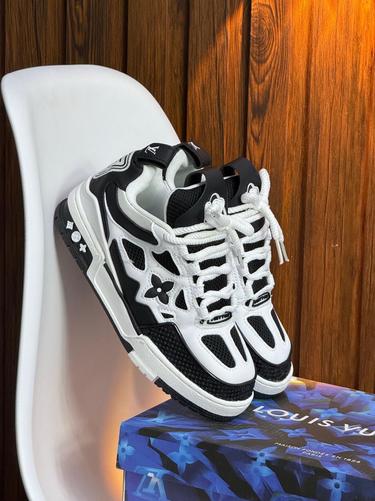 Louis Vuitton Skate Negro – Blanco