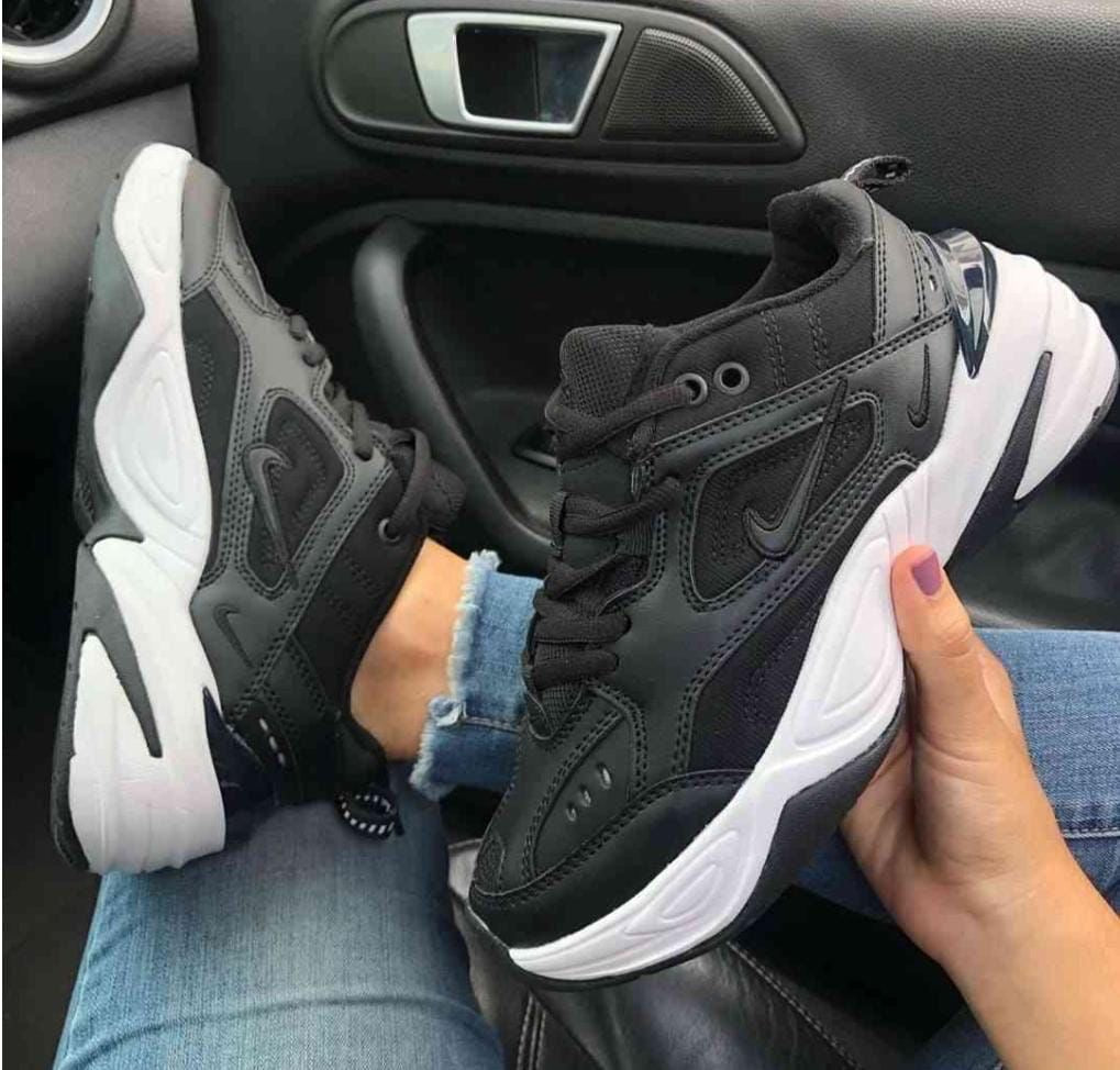 Nike Tekno Negro – Blanco