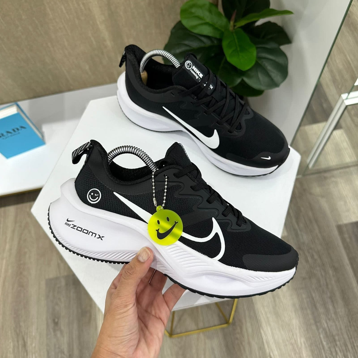 Nike Zoom Carita Negro – Blanco