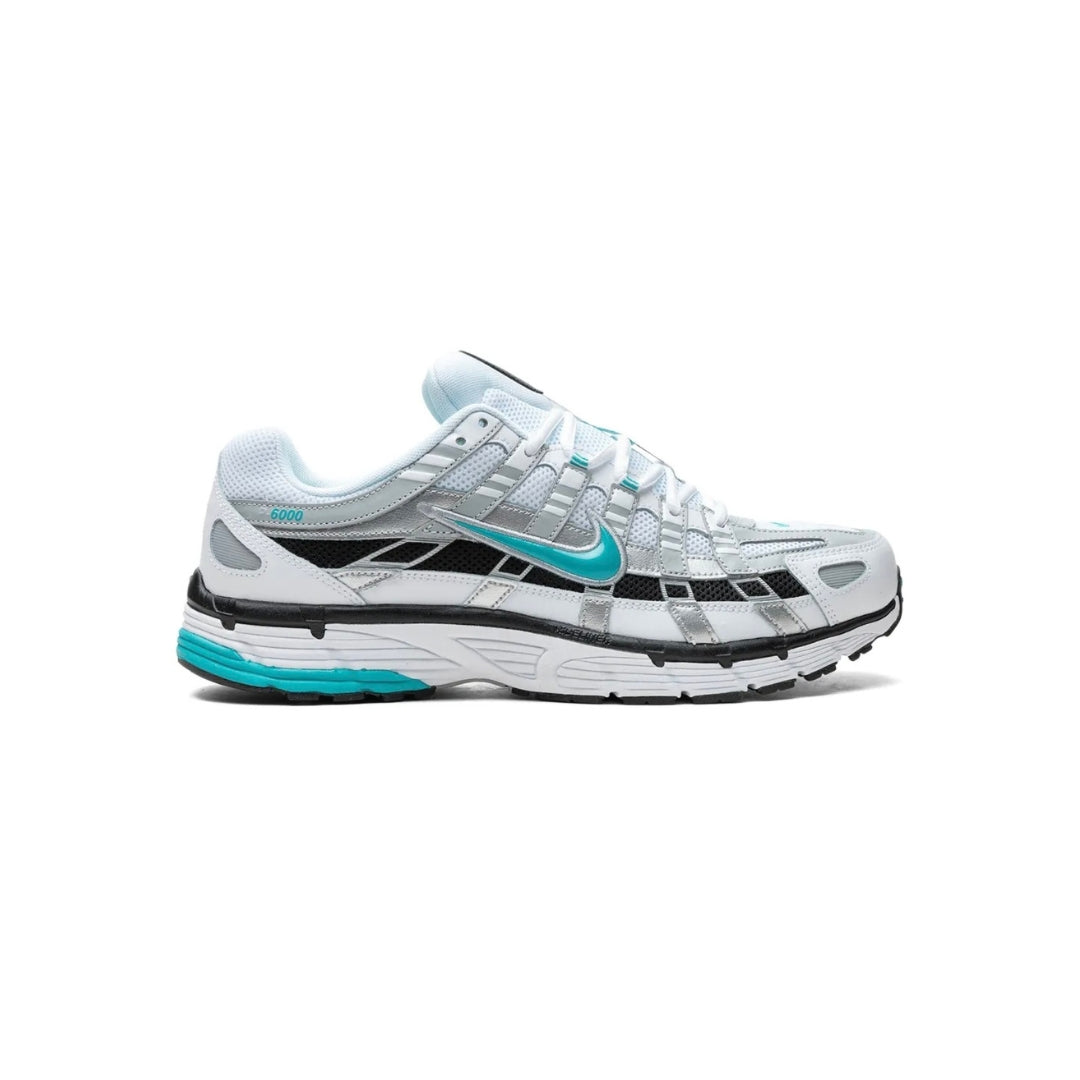 Nike P6000 – Plateado / Azul