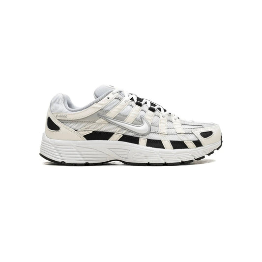 Nike P6000 – Blanco / Negro