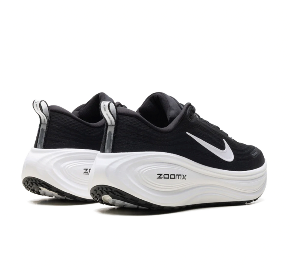 Nike Vomero Plus – Negro Blanco