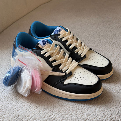 Nike Travis Low