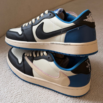 Nike Travis Low
