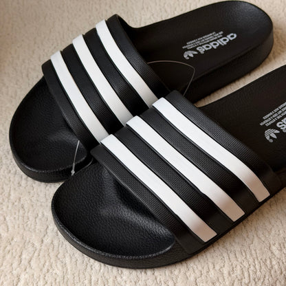 Chancletas adidas clásica