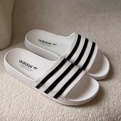 Chancletas adidas clásica