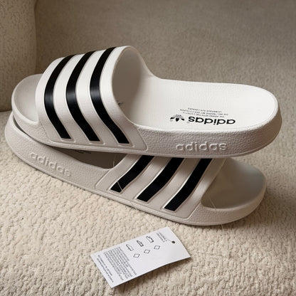 Chancletas adidas clásica