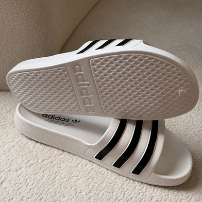 Chancletas adidas clásica