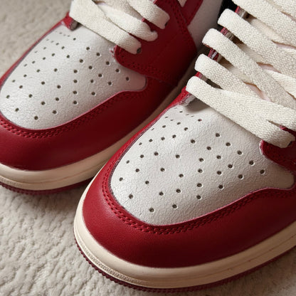 Air Jordan Retro 1 Chicago
