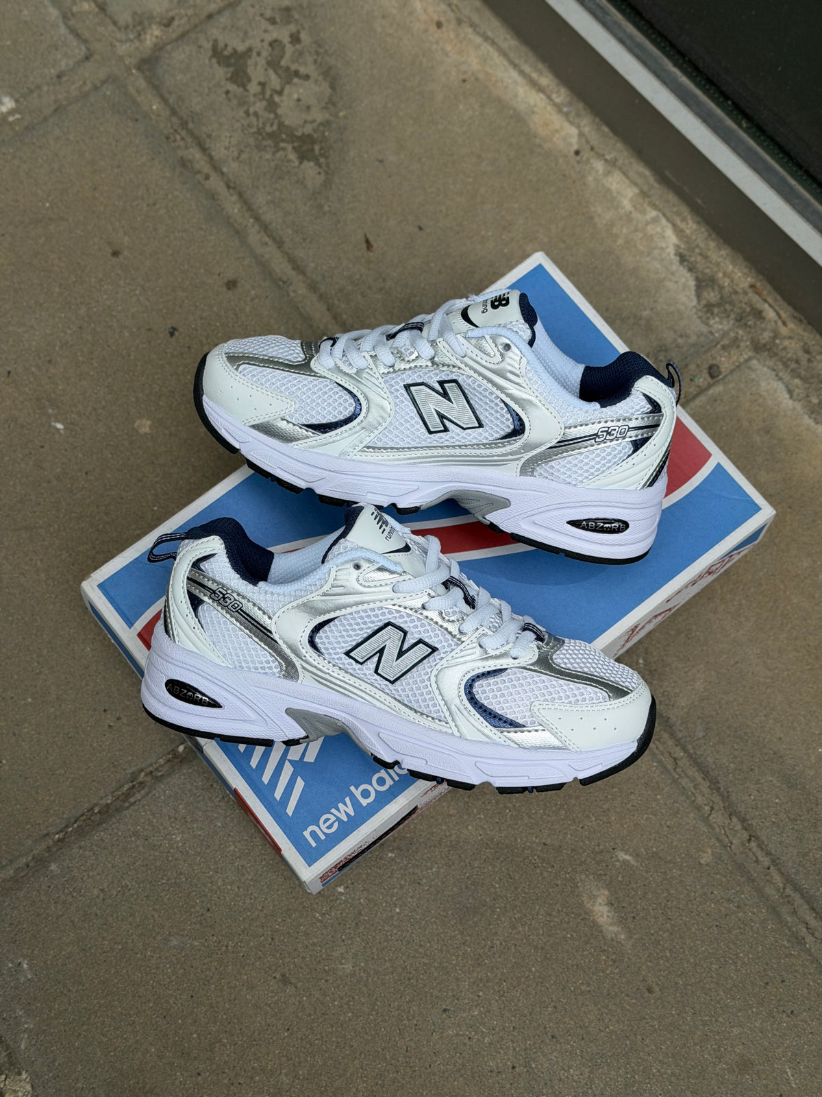 NEW BALANCE 530