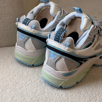 Off White Be Right