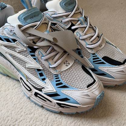 Off White Be Right