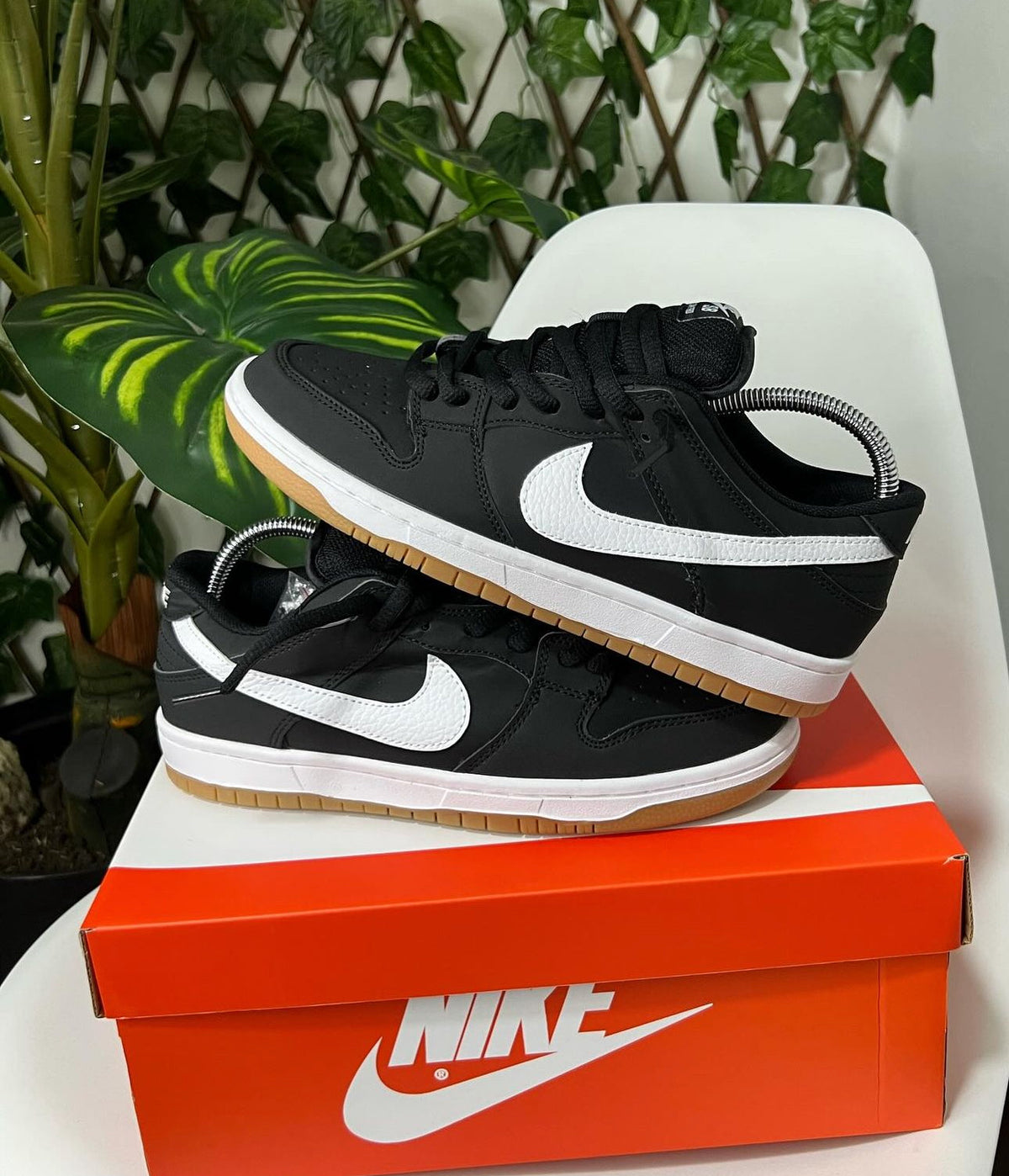 Nike SB Dunk Negra – Blanca