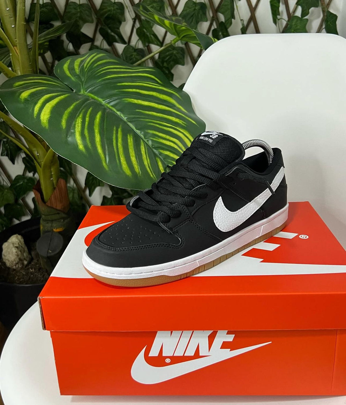 Nike SB Dunk Negra – Blanca