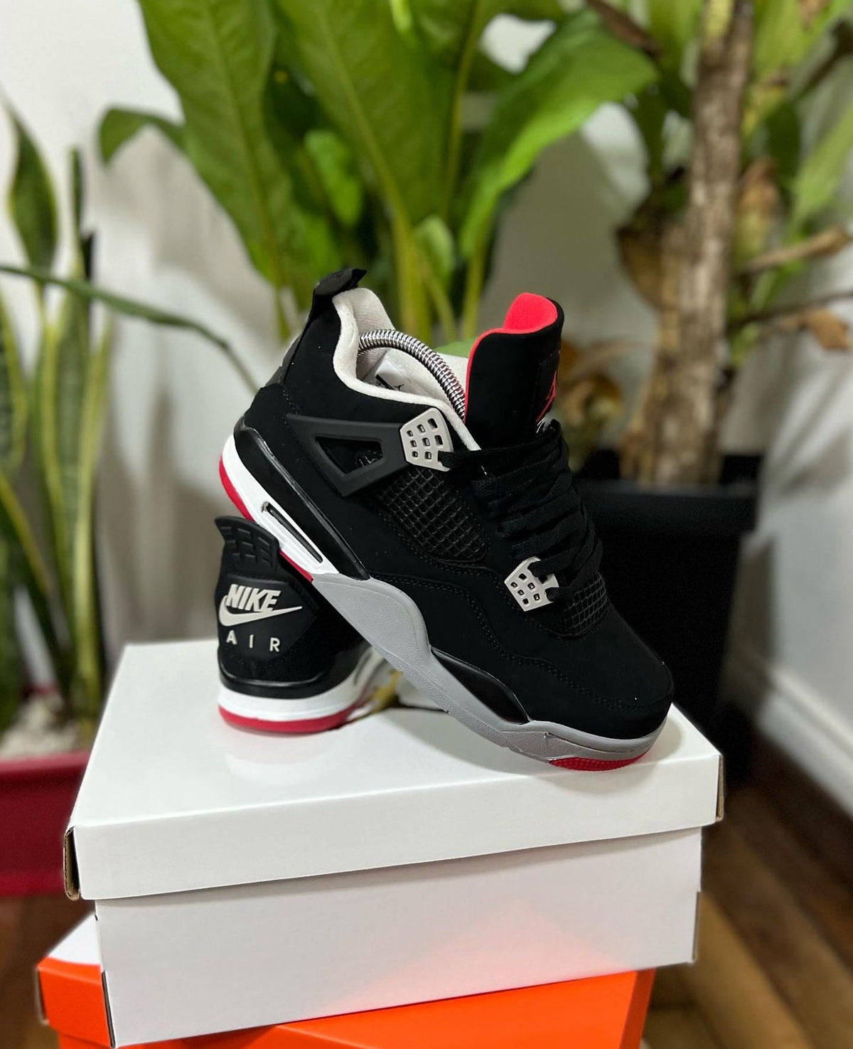 Jordan Retro 4 Negro – Rojo