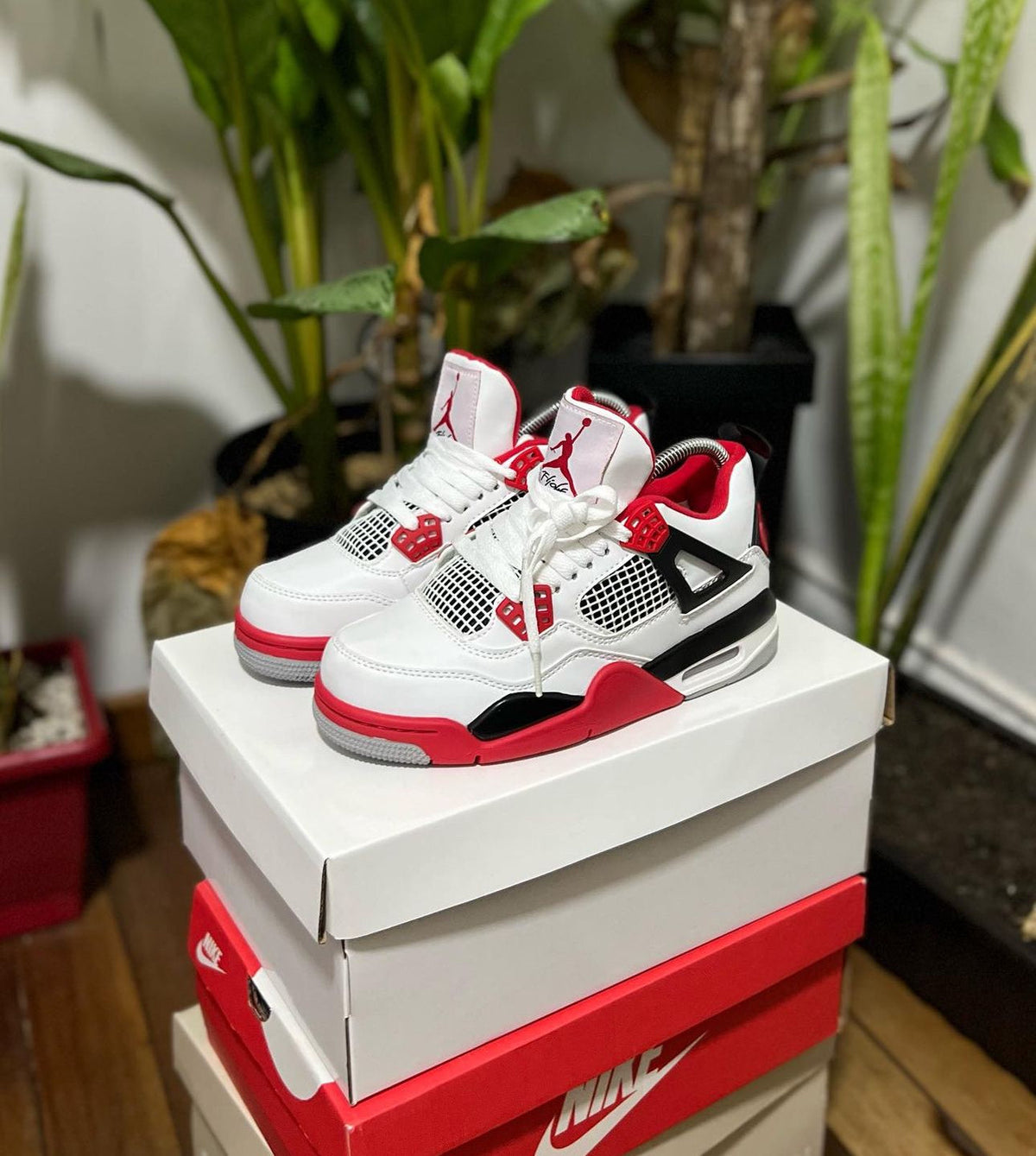 Jordan Retro 4 Blanco – Rojo