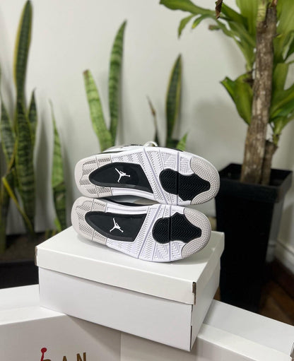Jordan Retro 4 Blanca – Negra
