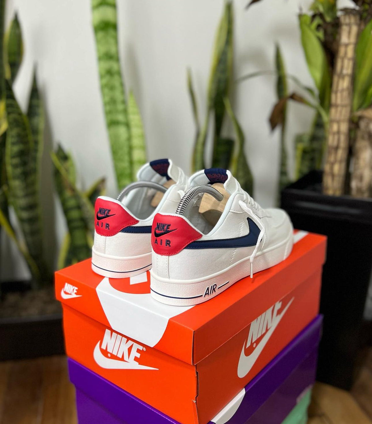 Nike Tablita Blanco – Rojo