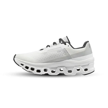 On Running – Blanco