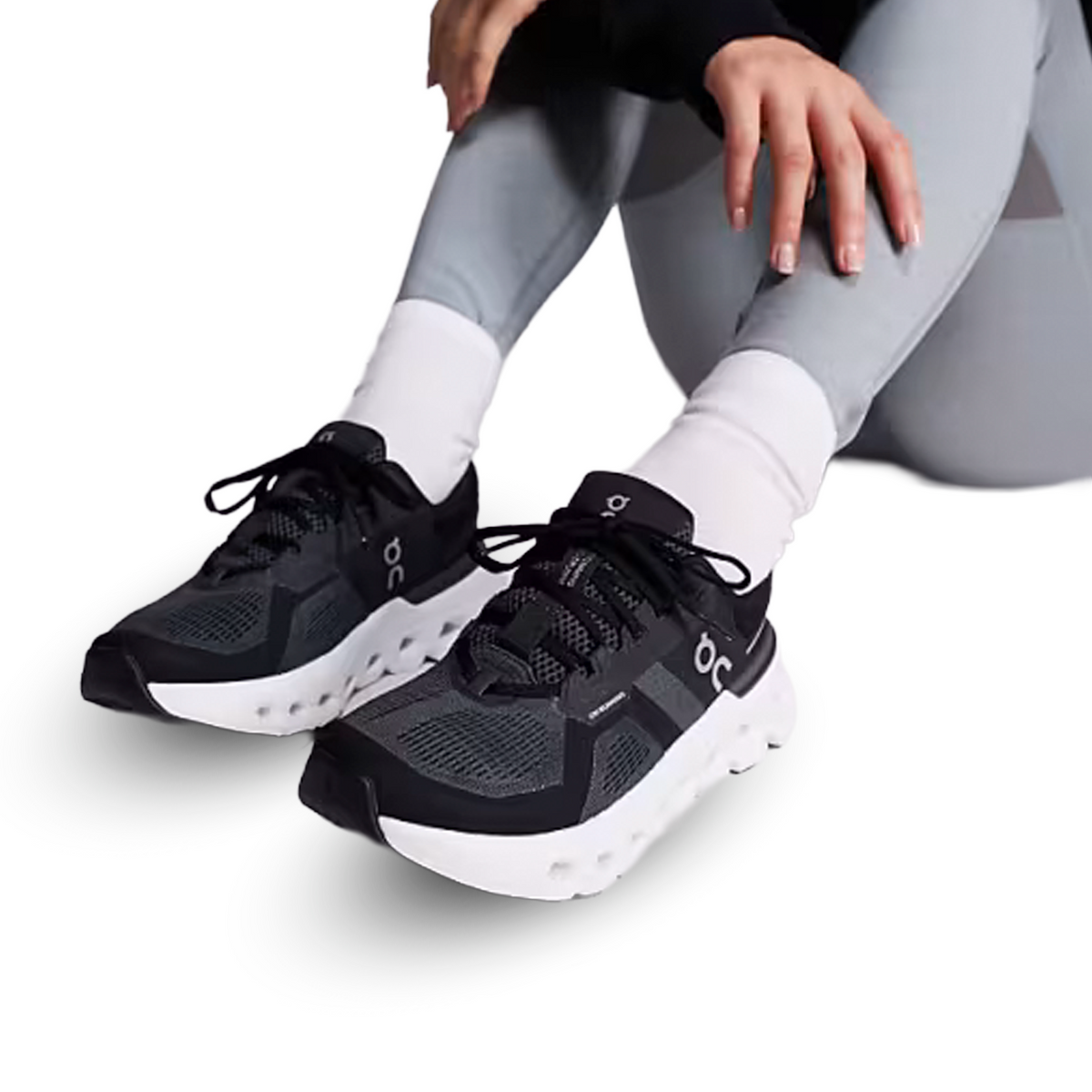 On Cloud Runner 2 – Negro / Blanco