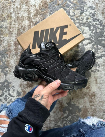 Nike TN – Negro