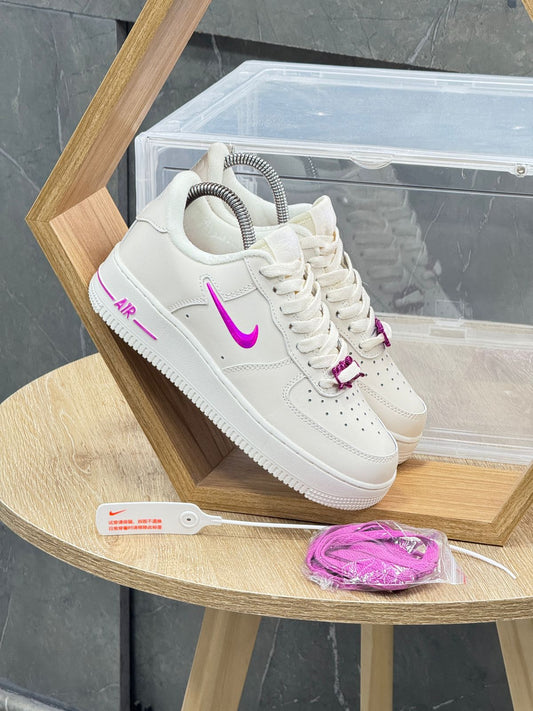 Nike Air Force 1 – Beige