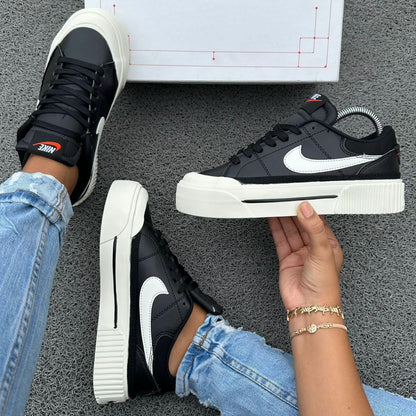 Nike Legacy Lift Court – Negro Blanco