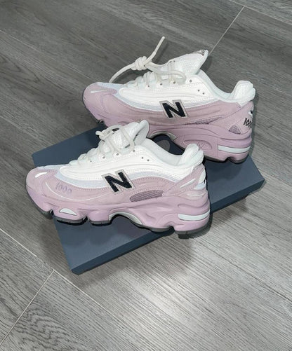 New Balance 1000 – Lila / Blanco