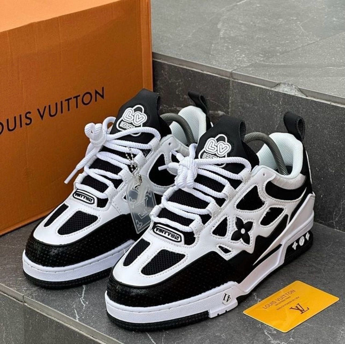 Louis Vuitton Skate Negro – Blanco