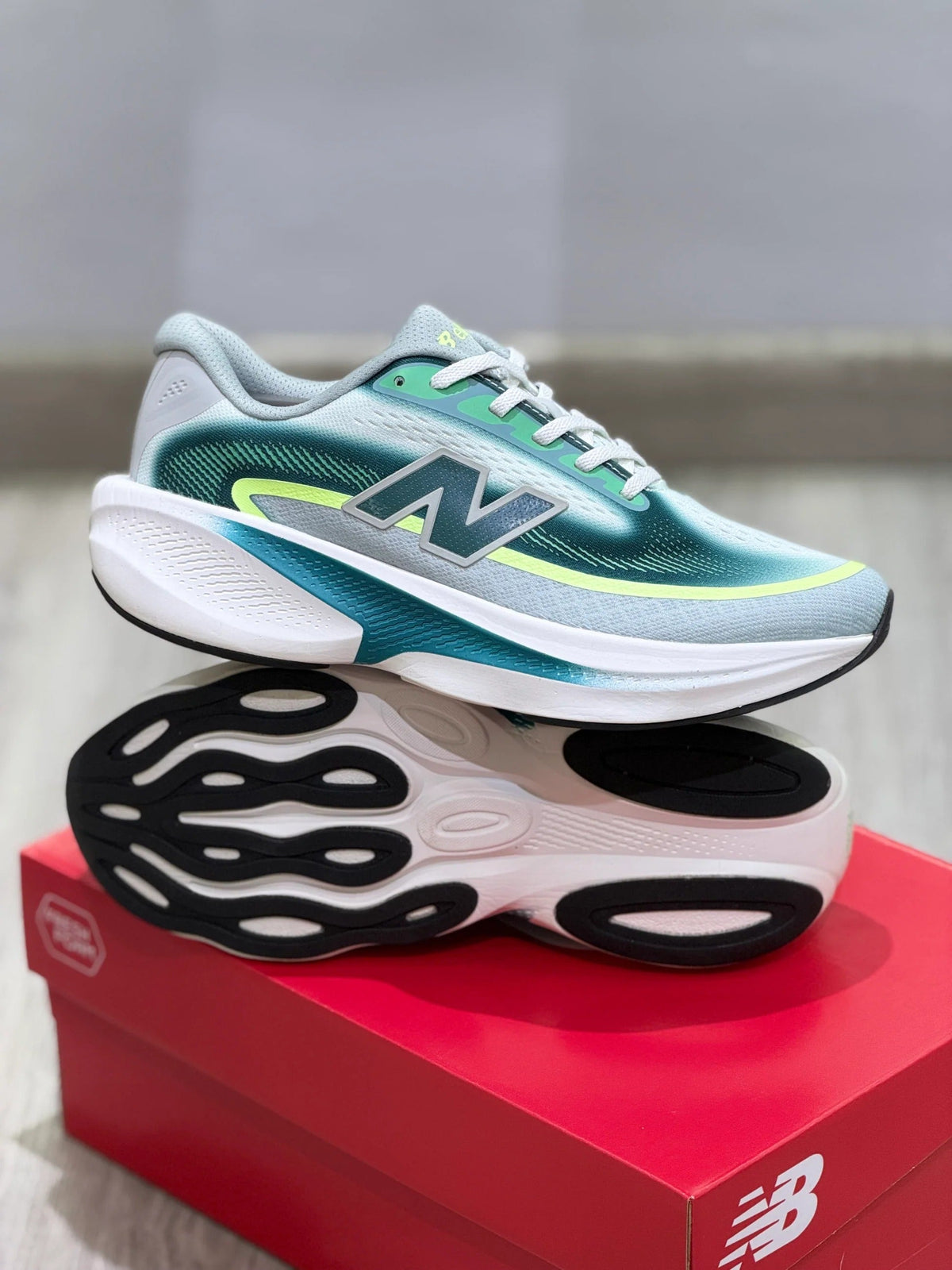New Balance Ellipse V1 – Gris
