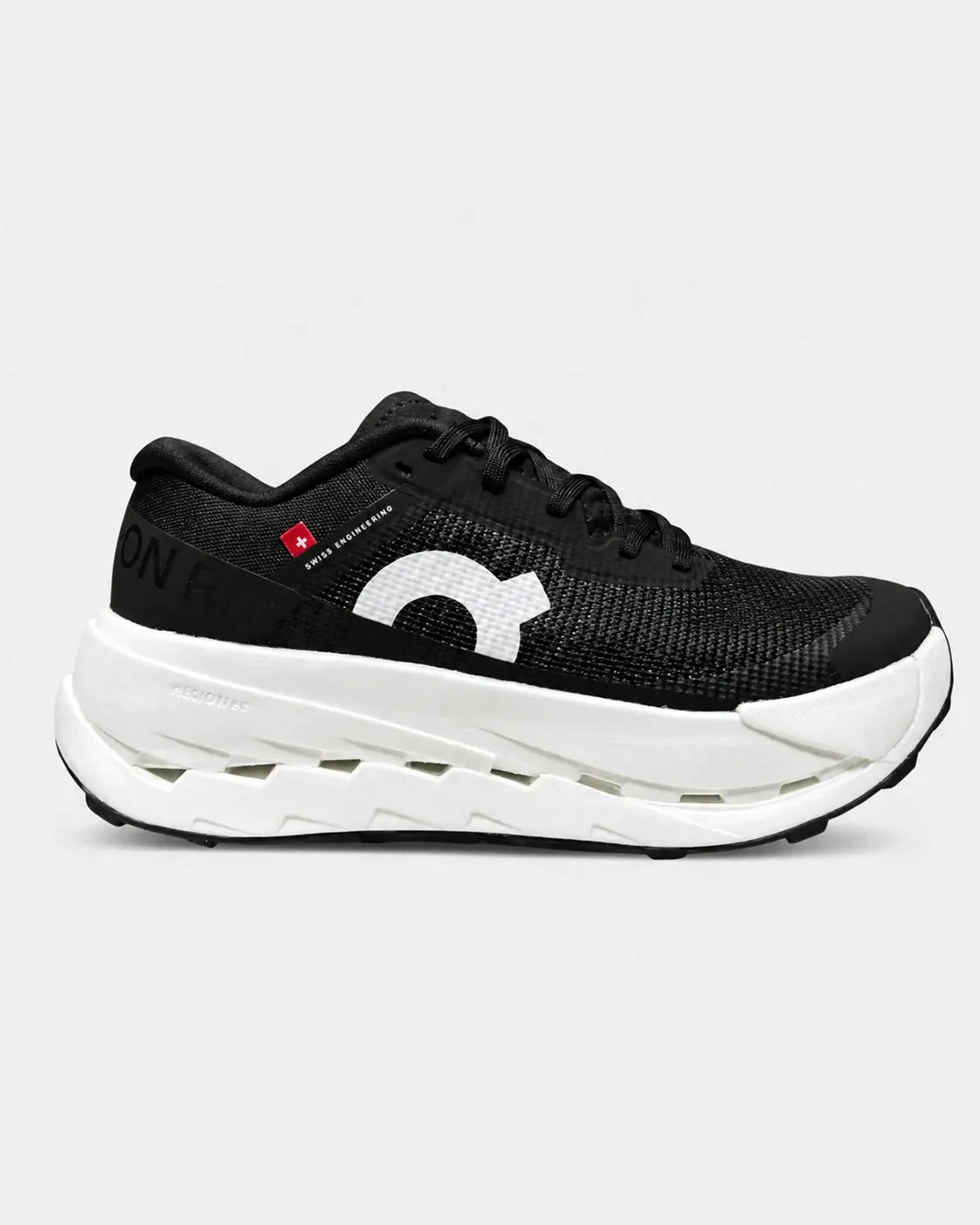 On Running Cloud Ultra 3 – Negro / Blanco